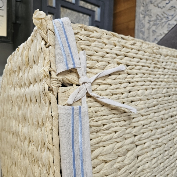 HOTEL ΜΑΥΖΟΝ BY RGI HOME Half Moon Wicker Laundry Hamper Basket with Lid Handles - Picture 8 of 16